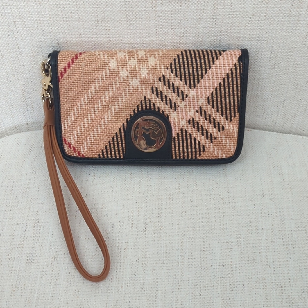 Spartina 449 Tan and Black Plaid Wristlet